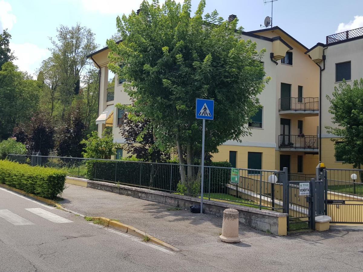 Appartamento Diamantina Дезенцано-дель-Гарда Екстер'єр фото